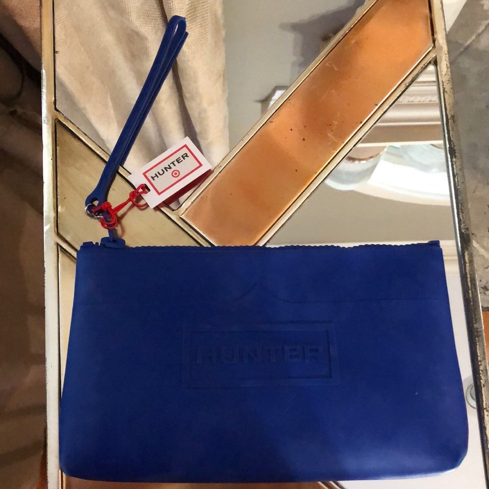 Hunter wristlet